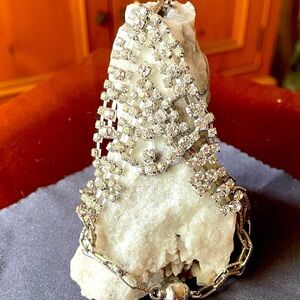 🔥STUNNING Rhinestone Lace Hand Chain Bracelet with Art Deco Necklace & Earrings🧊